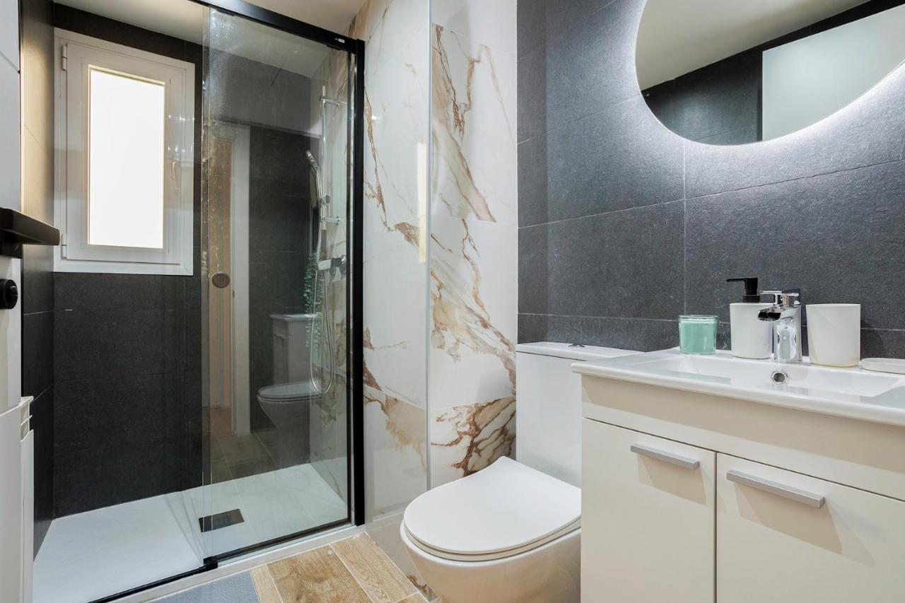Genesis Apartment In Мадрид Экстерьер фото