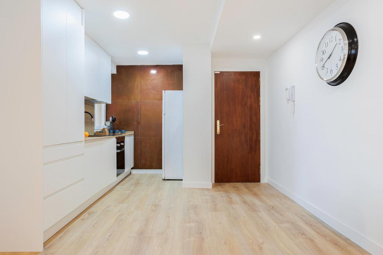 Genesis Apartment In Мадрид Экстерьер фото