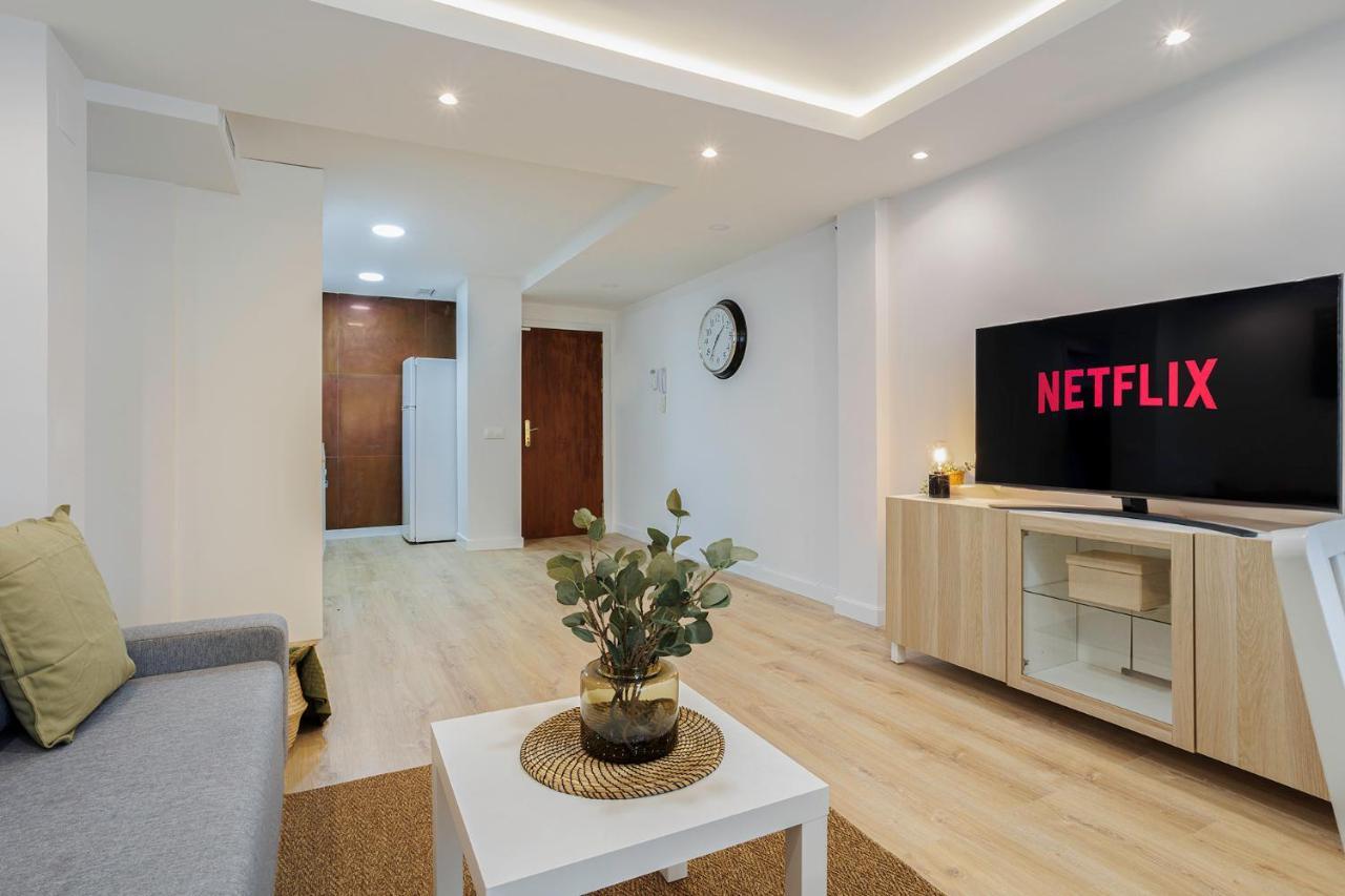 Genesis Apartment In Мадрид Экстерьер фото